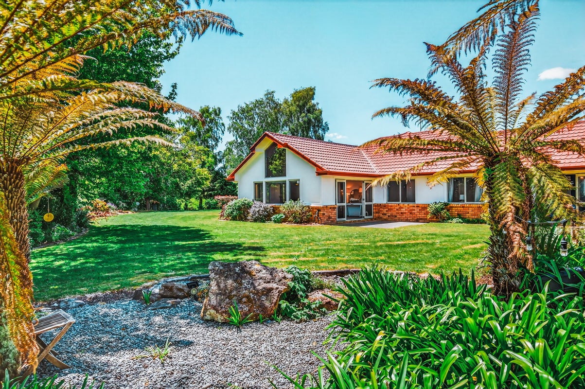 1637A State Highway 30, Horohoro, Rotorua - Carousel 1