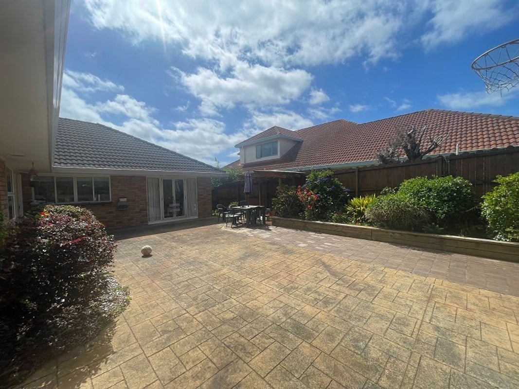 42 Kilkenny Drive, Dannemora, Auckland - Carousel 2