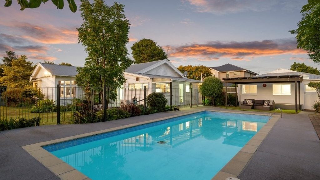 126 Blighs Road, Strowan, Christchurch - Carousel 1
