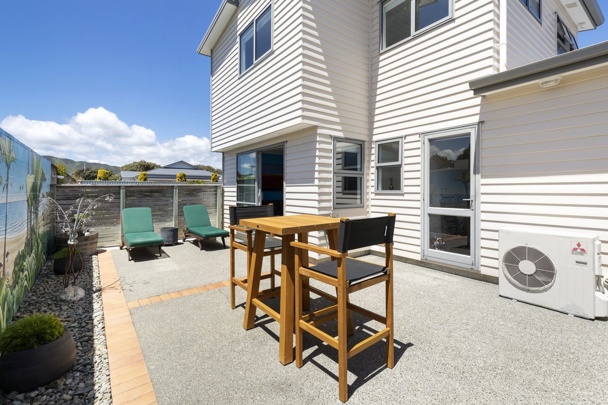 9 Latimer Way, Petone, Lower Hutt - Carousel 2