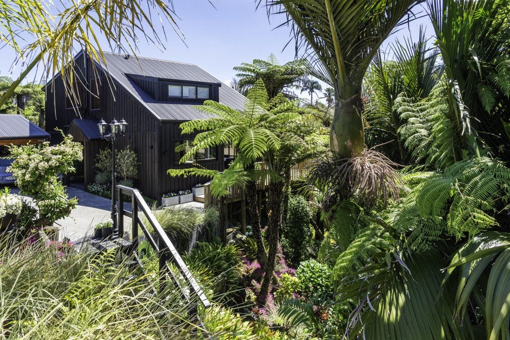 81 Evelyn Road, Cockle Bay, Auckland - Carousel 1