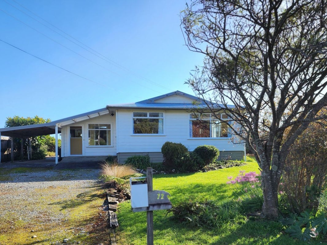 72 Fitzgerald Street, Cobden, Greymouth - Carousel 20