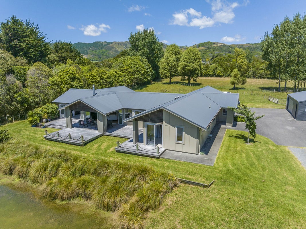 62 Greendale Drive, Otaihanga, Paraparaumu - Carousel 1