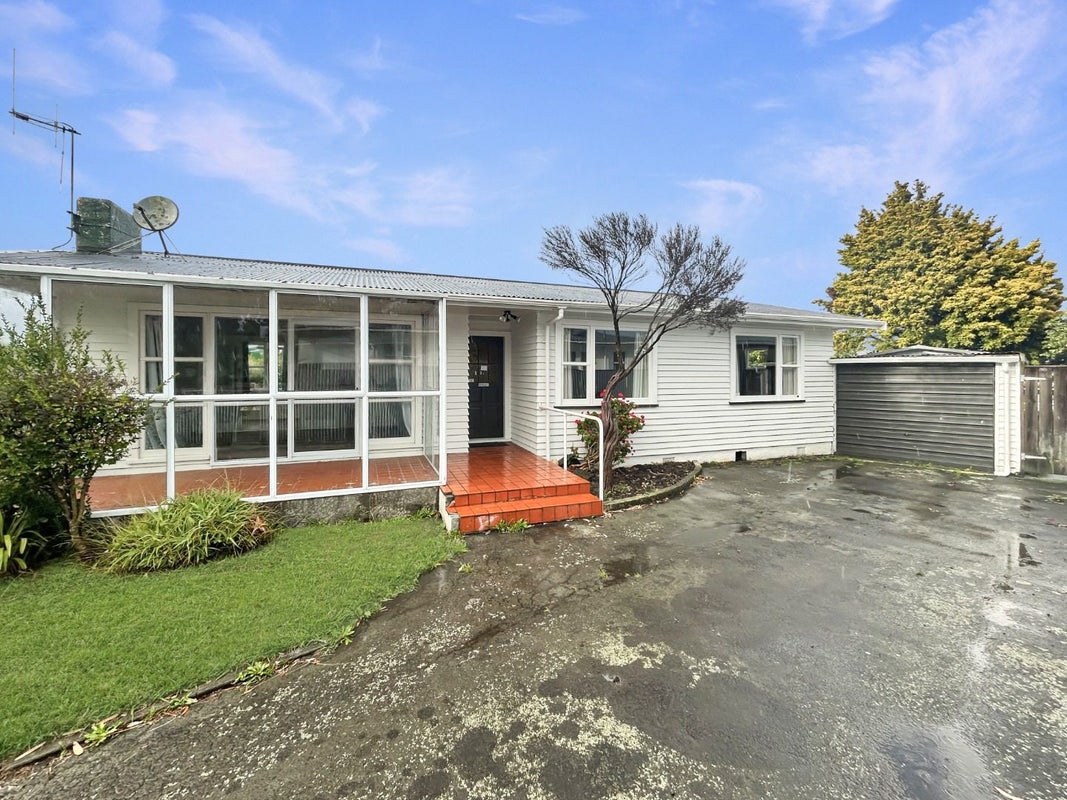 73 Highbury Avenue, Highbury, Palmerston North - Carousel 1