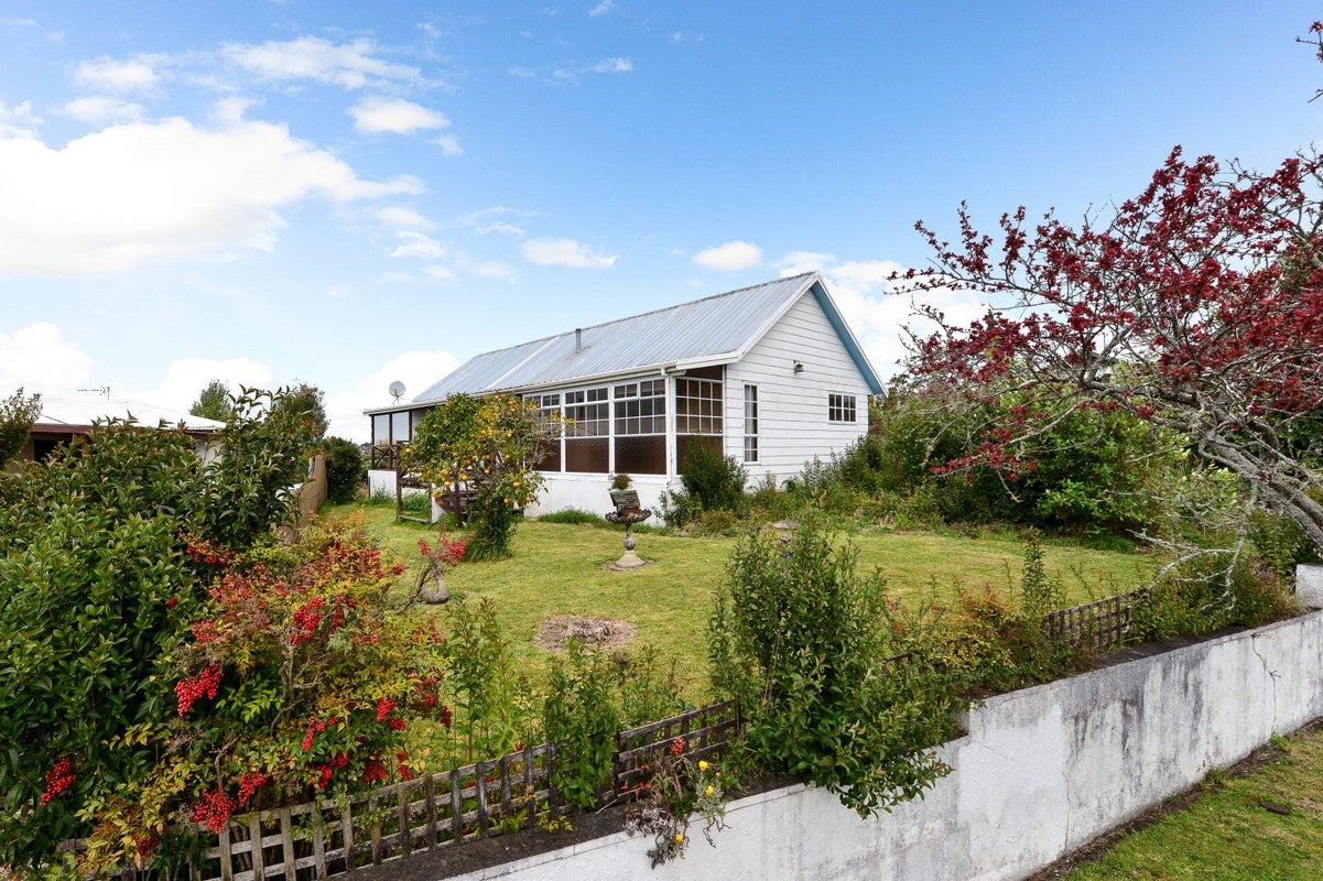 151 Grandview Road, Nawton, Hamilton - Carousel 1