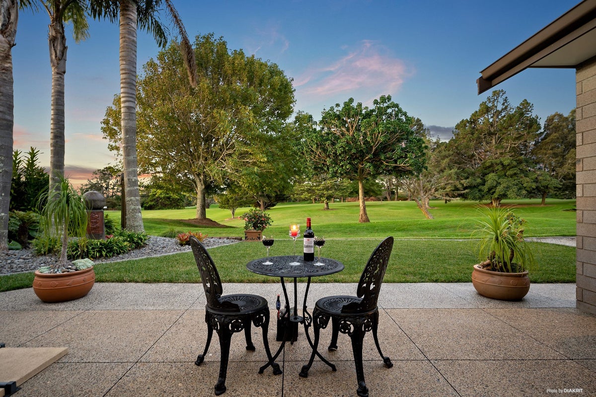 9 The Green, Golflands, Auckland - Carousel 1