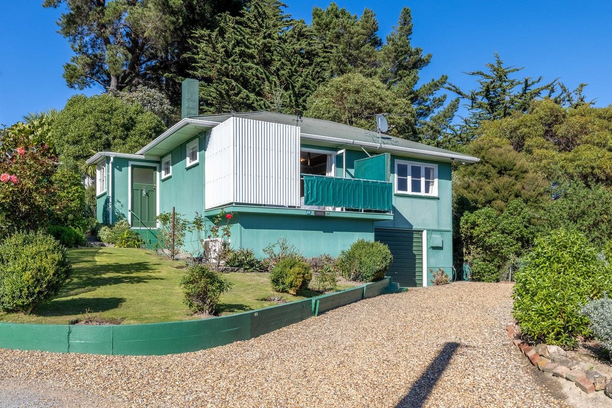 64 Bayview Road, Charteris Bay, Lyttelton - Carousel 1