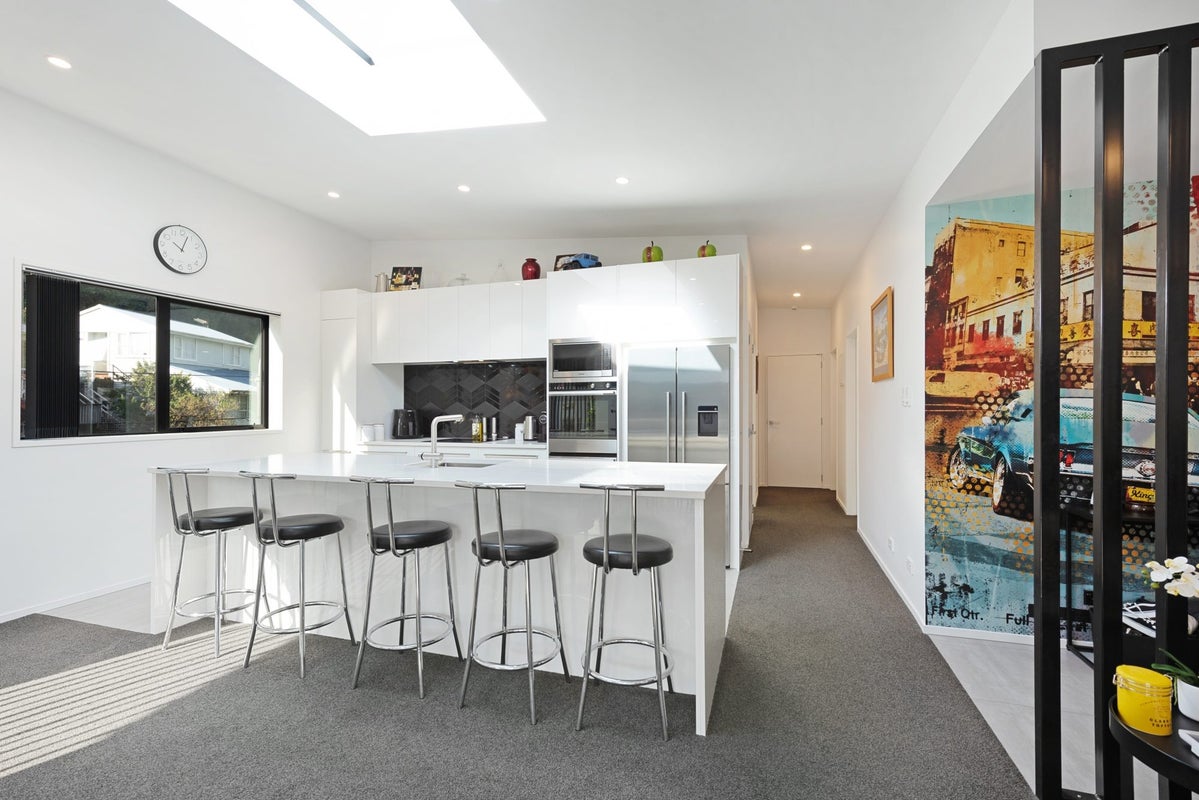 340 Ohiro Road, Brooklyn, Wellington - Carousel 1