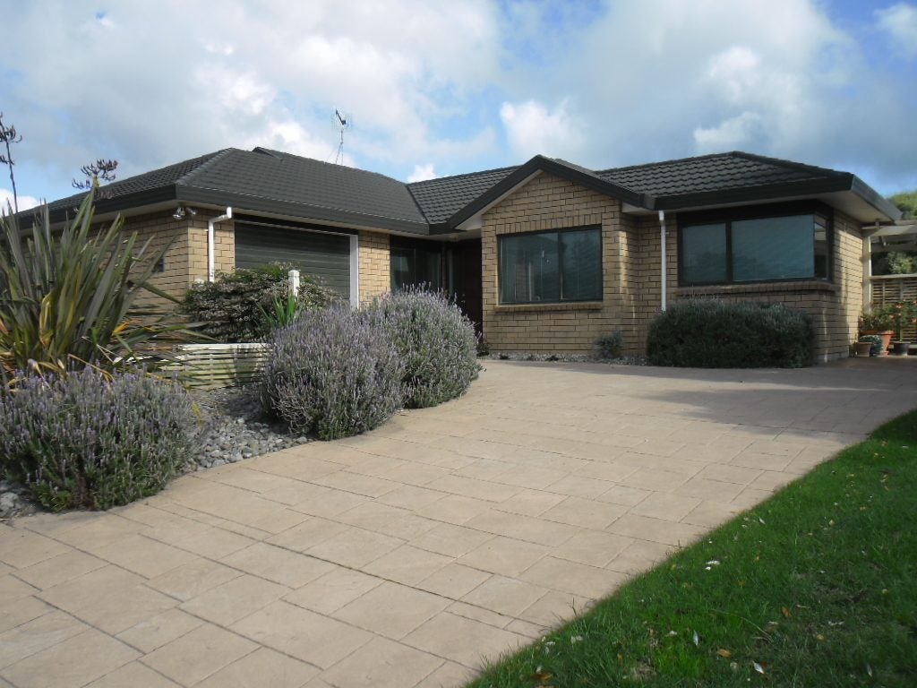 143 Realm Drive, Paraparaumu - Carousel 13