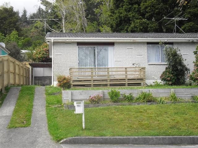 16A Hillside Drive, Maoribank, Upper Hutt - Carousel 1