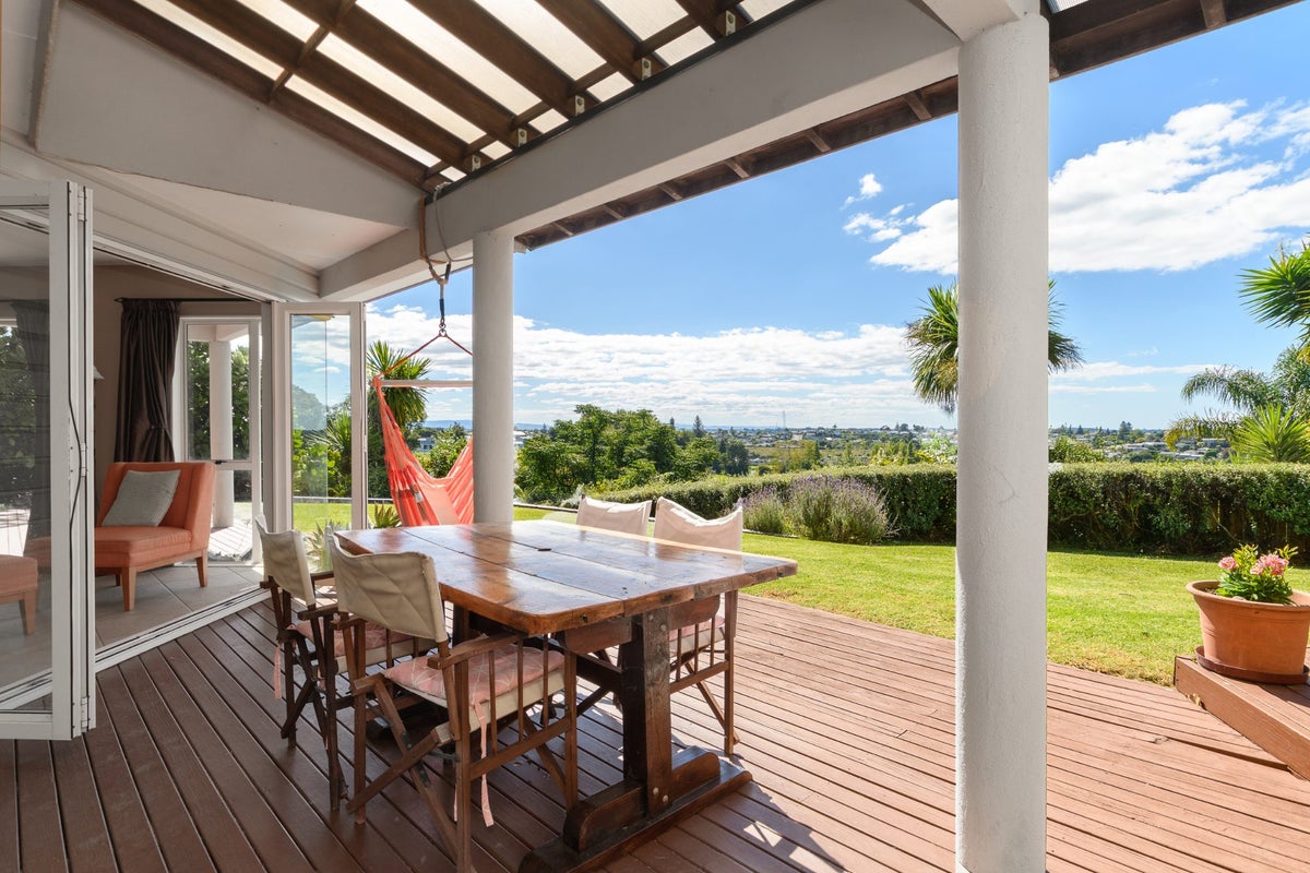 78 Little John Drive, Bellevue, Tauranga - Carousel 1