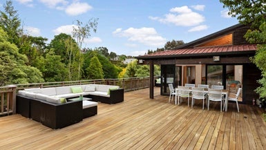 27 Honeysuckle Lane, Mairangi Bay, Auckland - Carousel 1