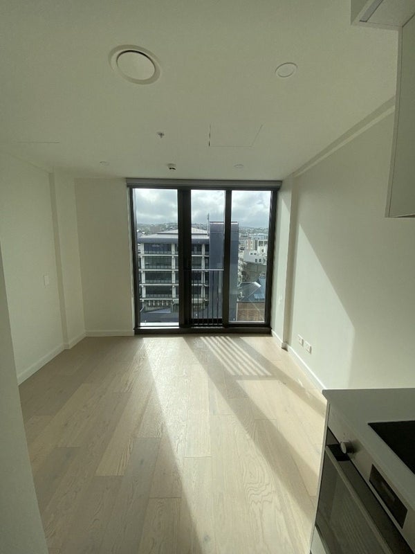 611/10A Alpha Street, Te Aro, Wellington - Carousel 2