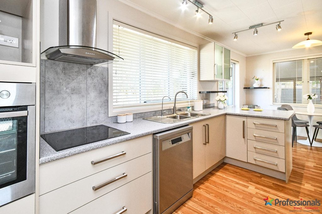 55A Wallace Road, Papatoetoe, Auckland - Carousel 2
