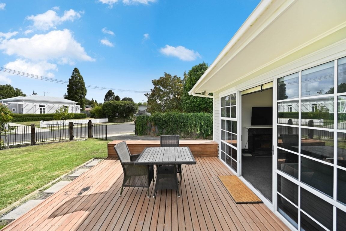 8 Swift Place, Leamington, Cambridge - Carousel 11