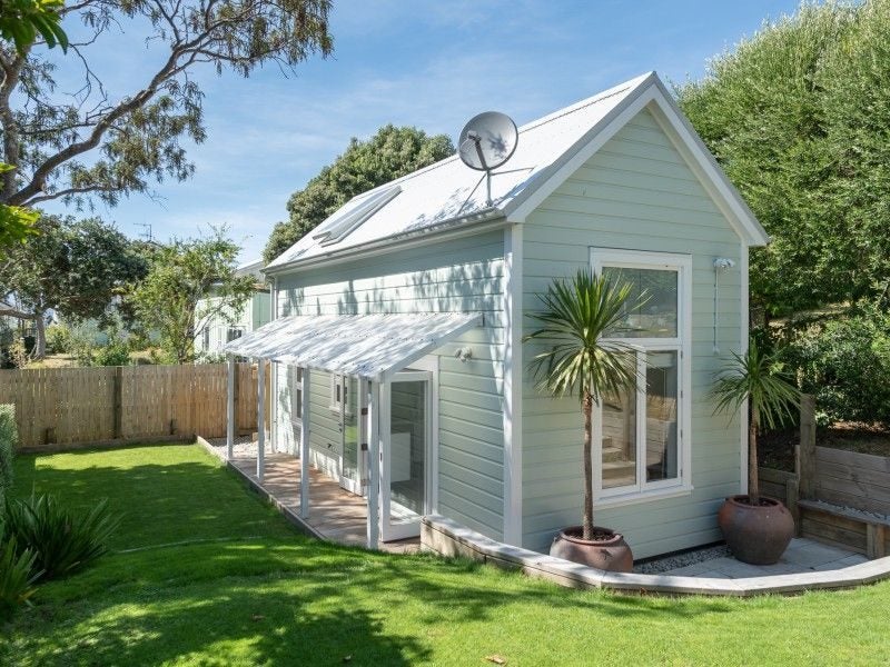 1 Overtoun Terrace, Hataitai, Wellington - Carousel 1
