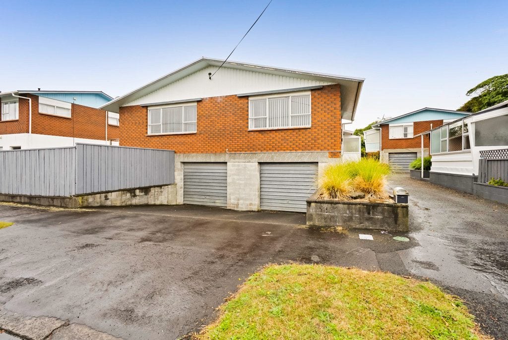 3B Bideford Street, Brooklands, New Plymouth - Carousel 24