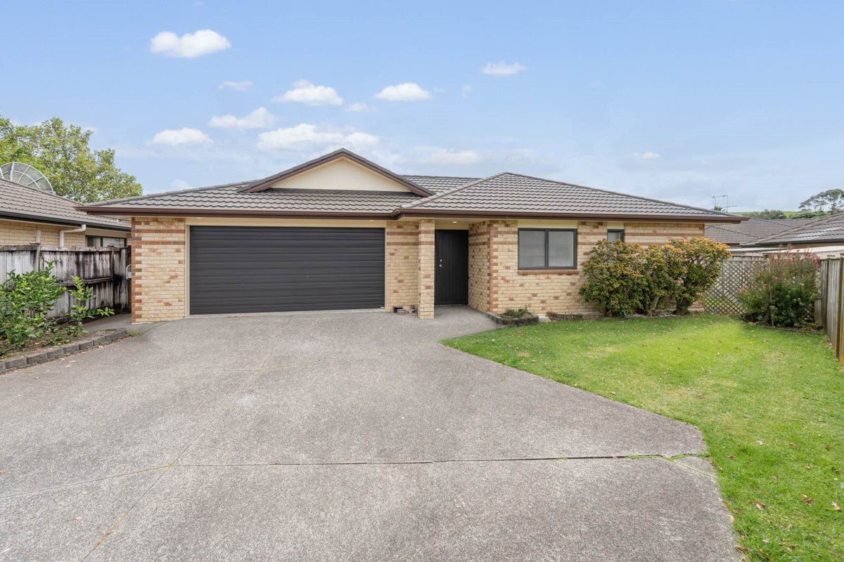 33A Belcoo Crescent, East Tamaki, Auckland - Carousel 1