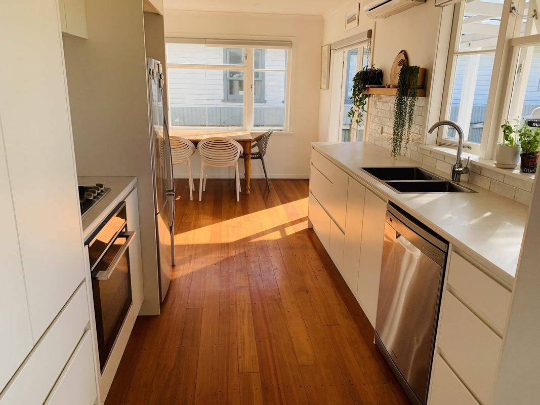 7 Trinity Crescent, Pirimai, Napier - Carousel 2