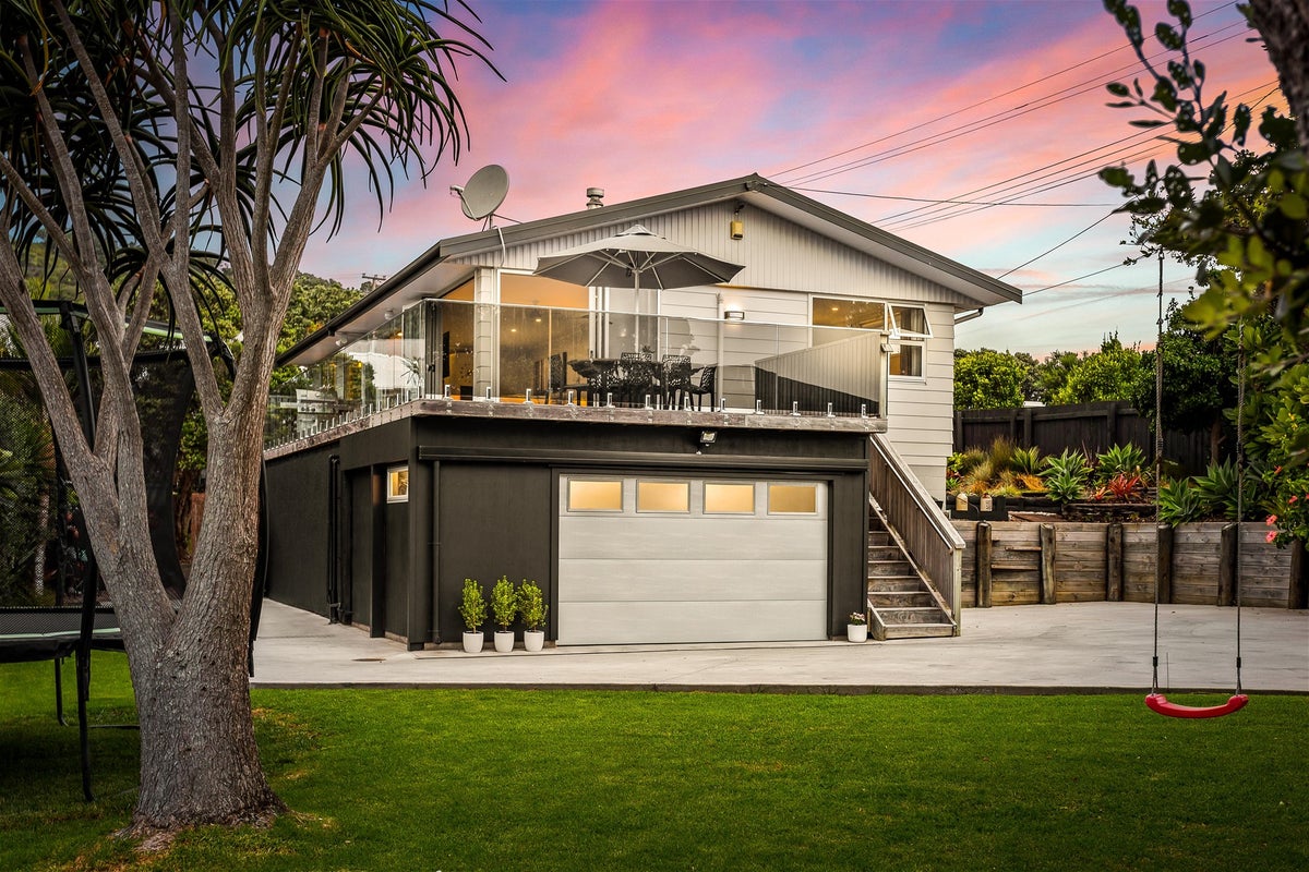 84 Waitea Road, Waimauku - Carousel 1