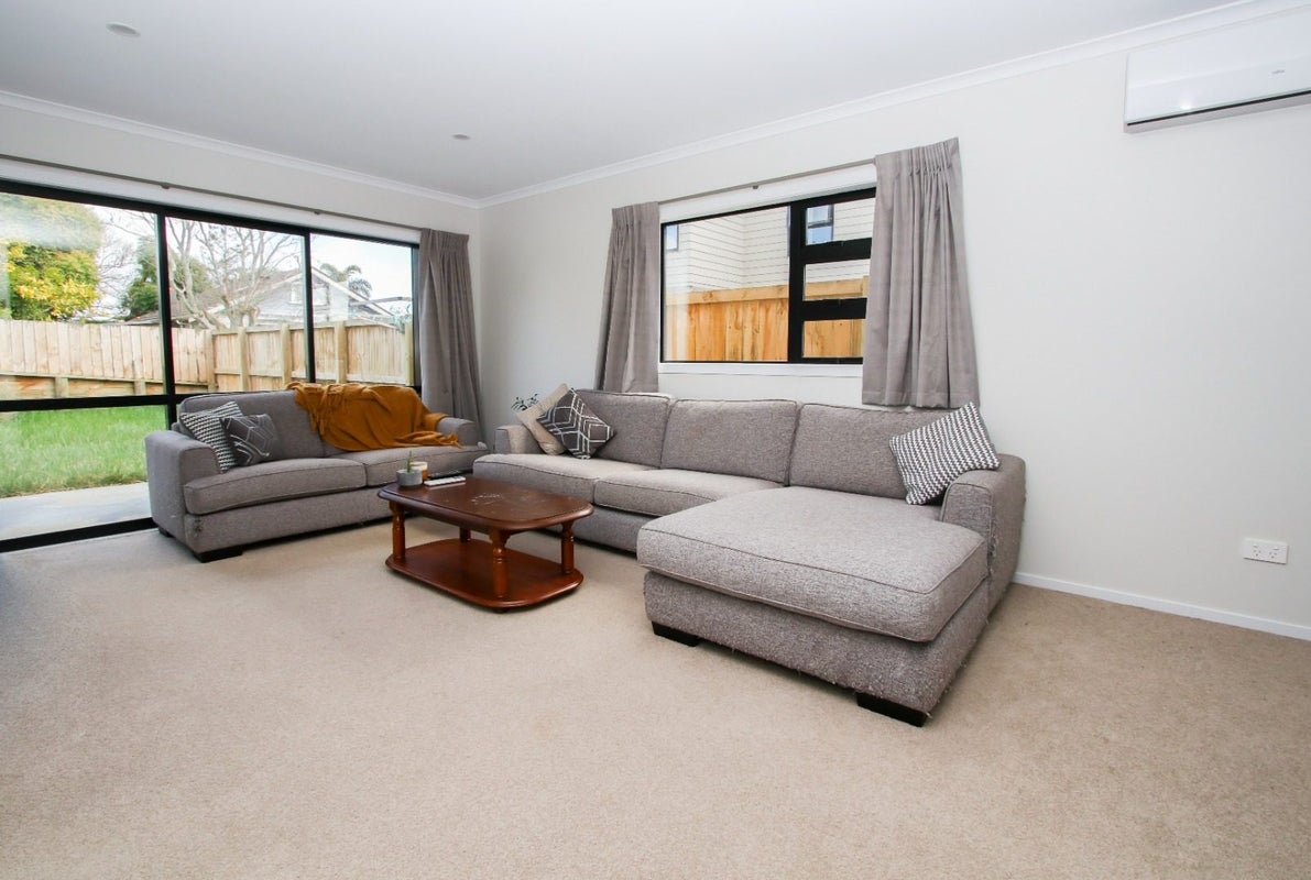 4/28 Mahoe Street, Melville, Hamilton - Carousel 2