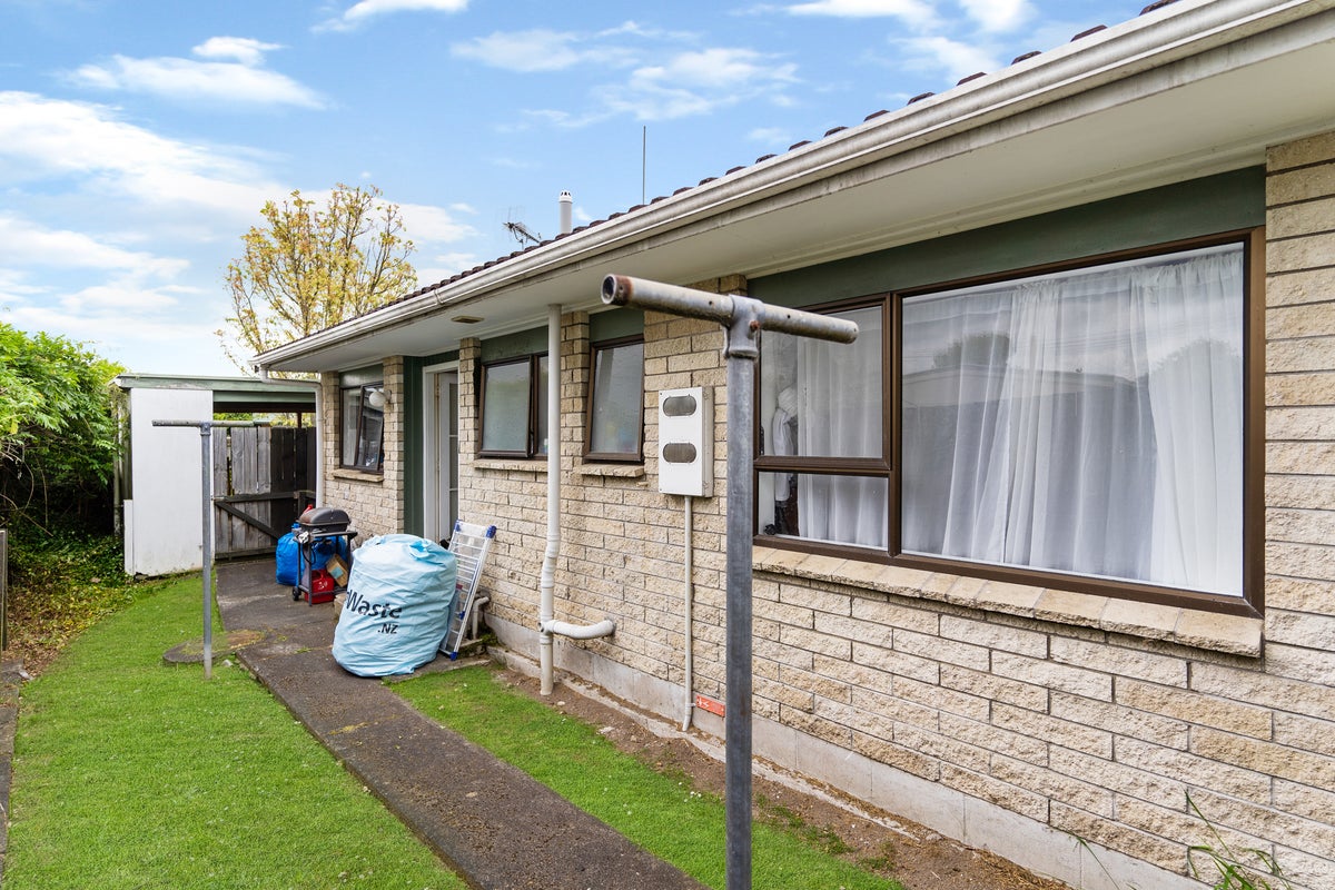 2/49 Marne Road, Papakura, Papakura - Carousel 15
