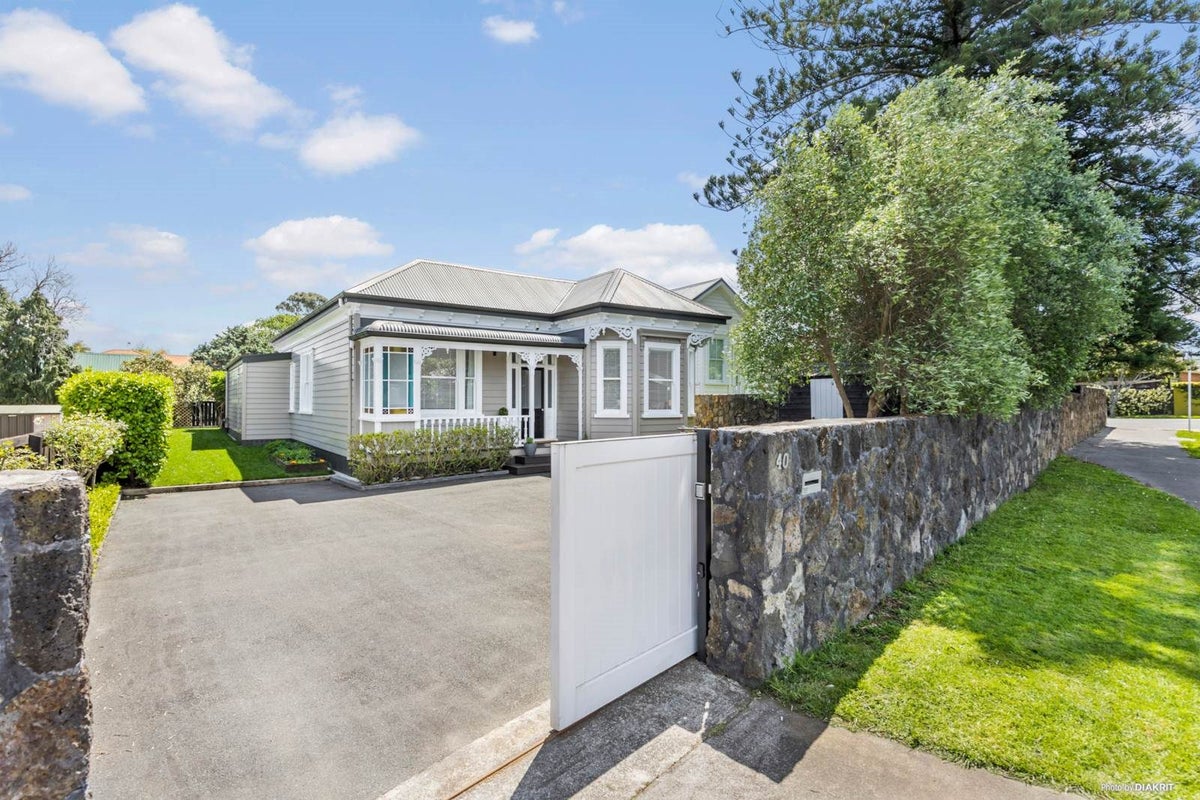 40 Robert Street, Ellerslie, Auckland - Carousel 1