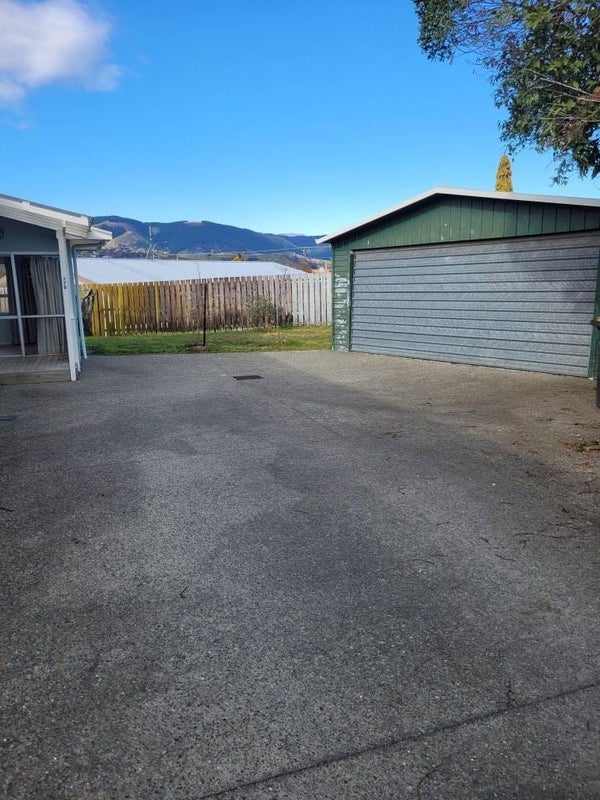 2/77 Golf Road, Tahunanui, Nelson - Carousel 2