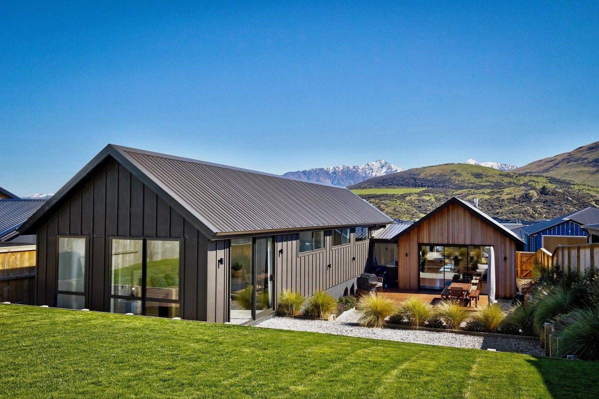 12 Coopworth Road, Jacks Point, Queenstown - Carousel 2