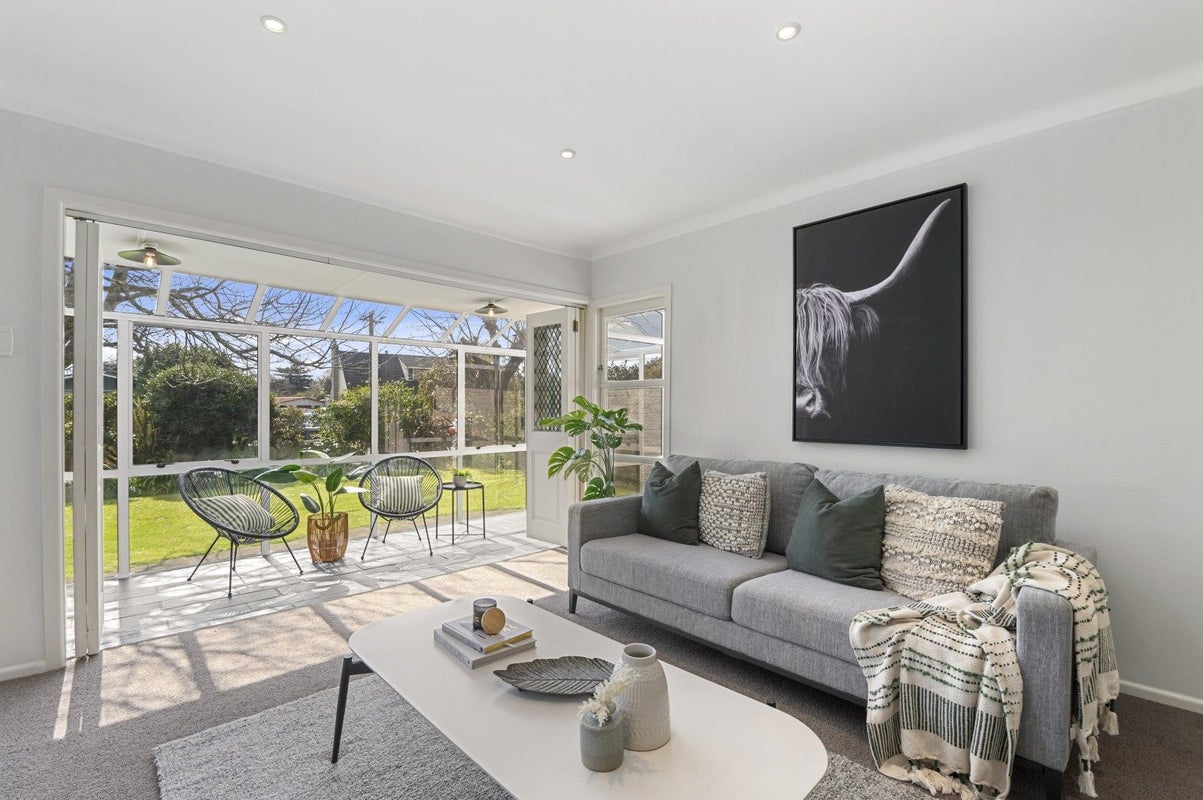 3 Amokura Street, Fairy Springs, Rotorua - Carousel 1
