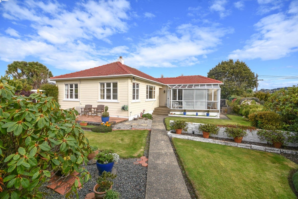 11 Edgar Street, Wakari, Dunedin - Carousel 1