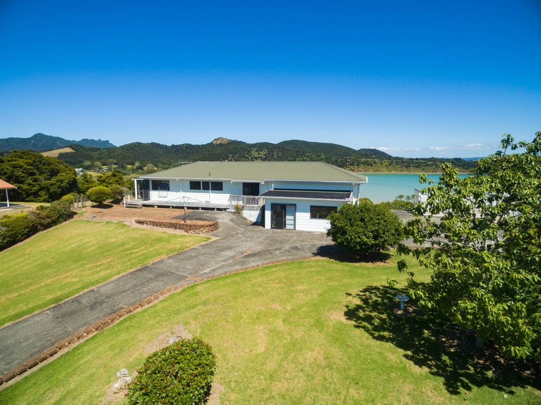 14 Sapphire Place, Whangarei - Carousel 1