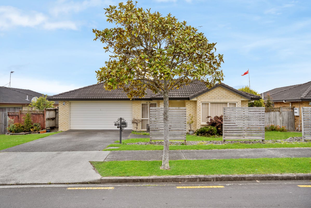 13 Villino Place, Randwick Park, Auckland - Carousel 1