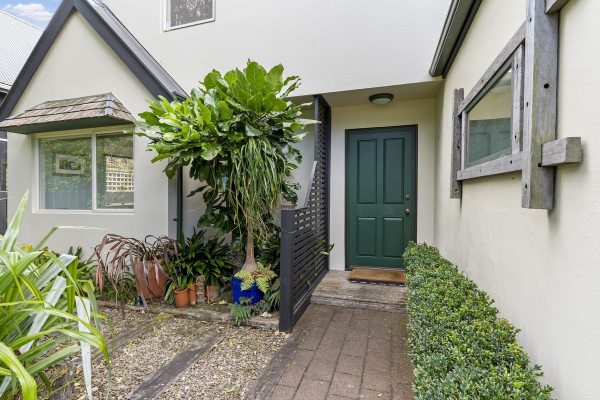 67 Ludlam Street, Seatoun, Wellington - Carousel 2