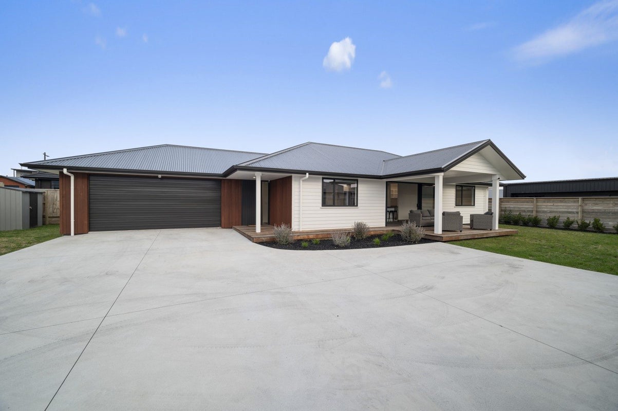 30 Raupo Crescent, Wharewaka, Taupo, Waikato - Carousel 1