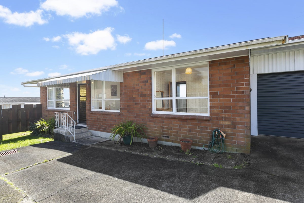 3/97 Golf Road, New Lynn, Auckland - Carousel 1