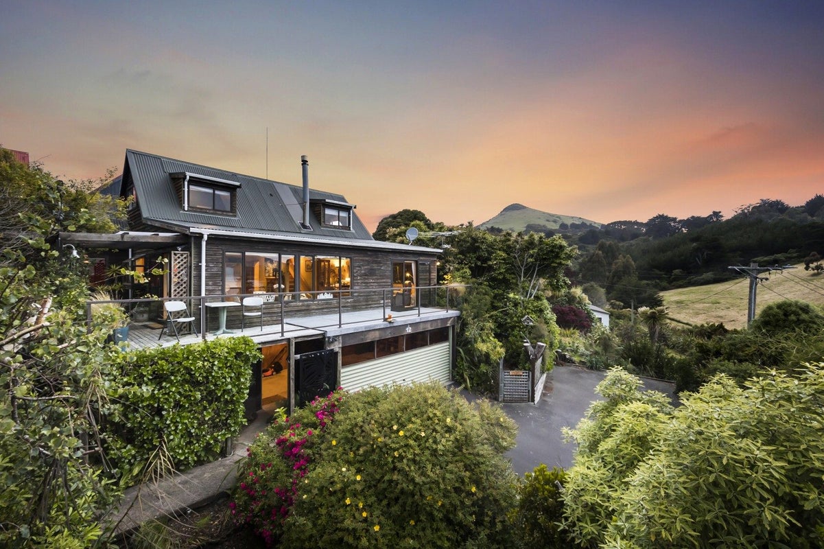 12 Arnott Street, Portobello, Dunedin - Carousel 2