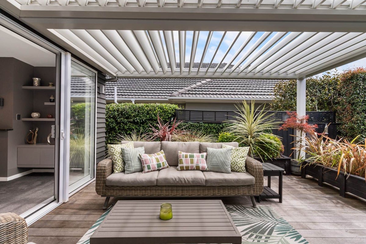8 Colchester Avenue, Glendowie, Auckland - Carousel 2