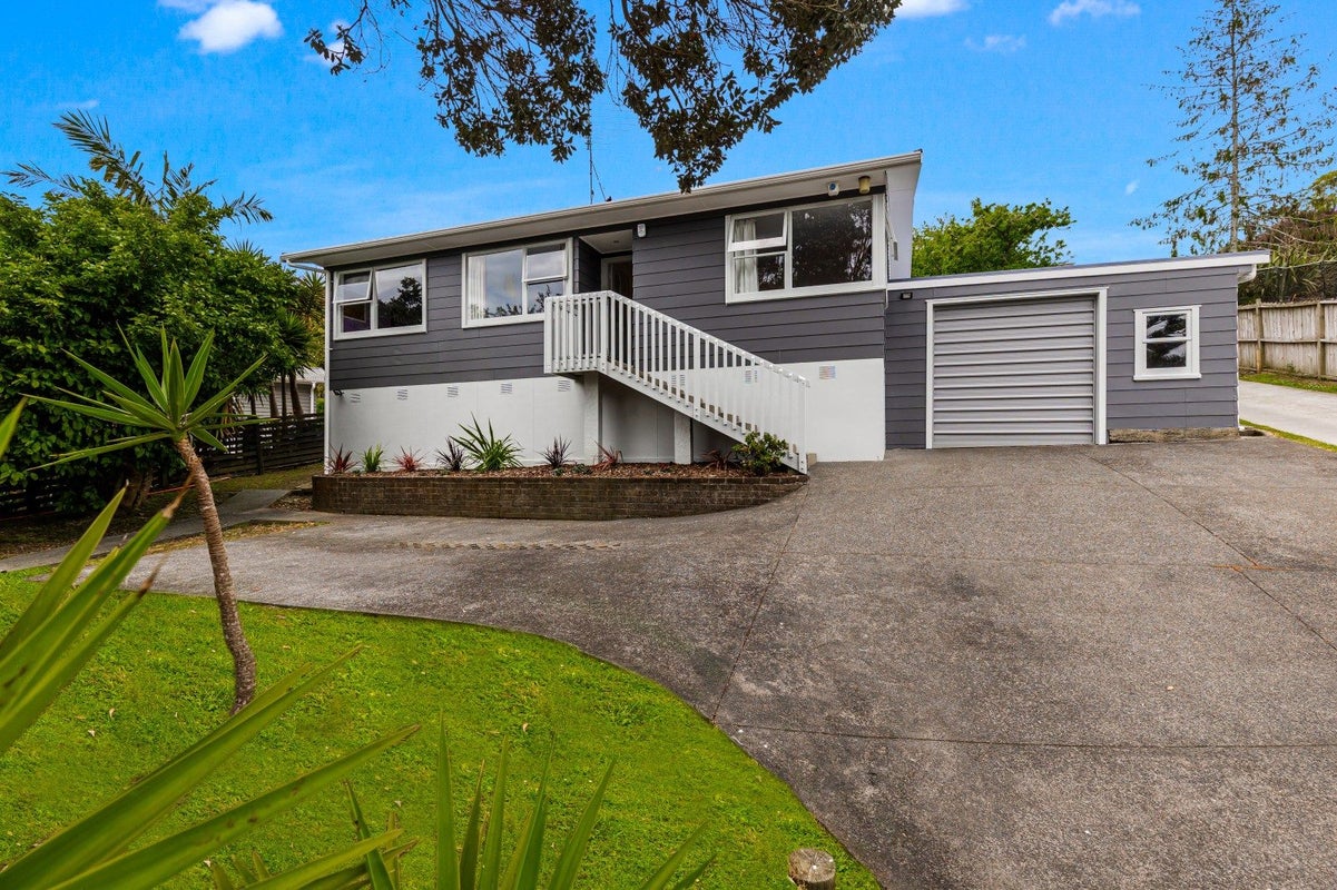 10 McPhail Street, Birkdale, Auckland - Carousel 1