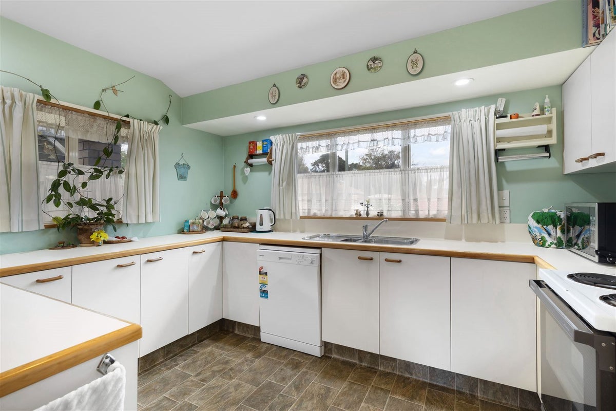 299A Greers Road, Bishopdale, Christchurch - Carousel 2