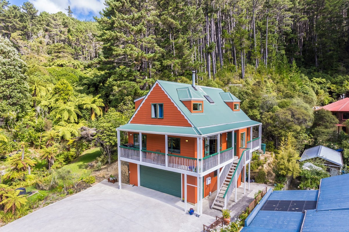 56 Elmslie Road, Pinehaven, Upper Hutt - Carousel 20