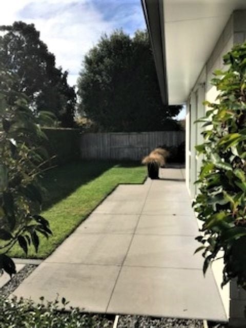 10 Saltwood Lane, Bethlehem, Tauranga - Carousel 2
