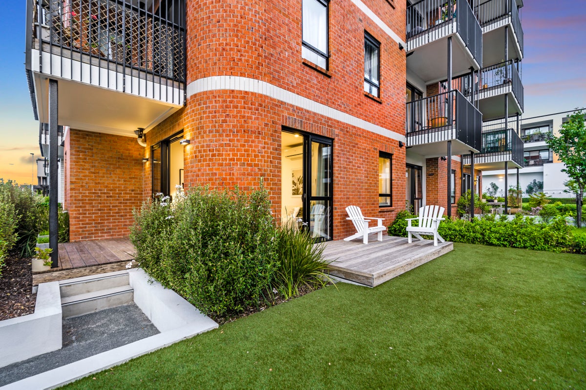 3/1G Sidney Wallingford Way, Hobsonville, Auckland - Carousel 1