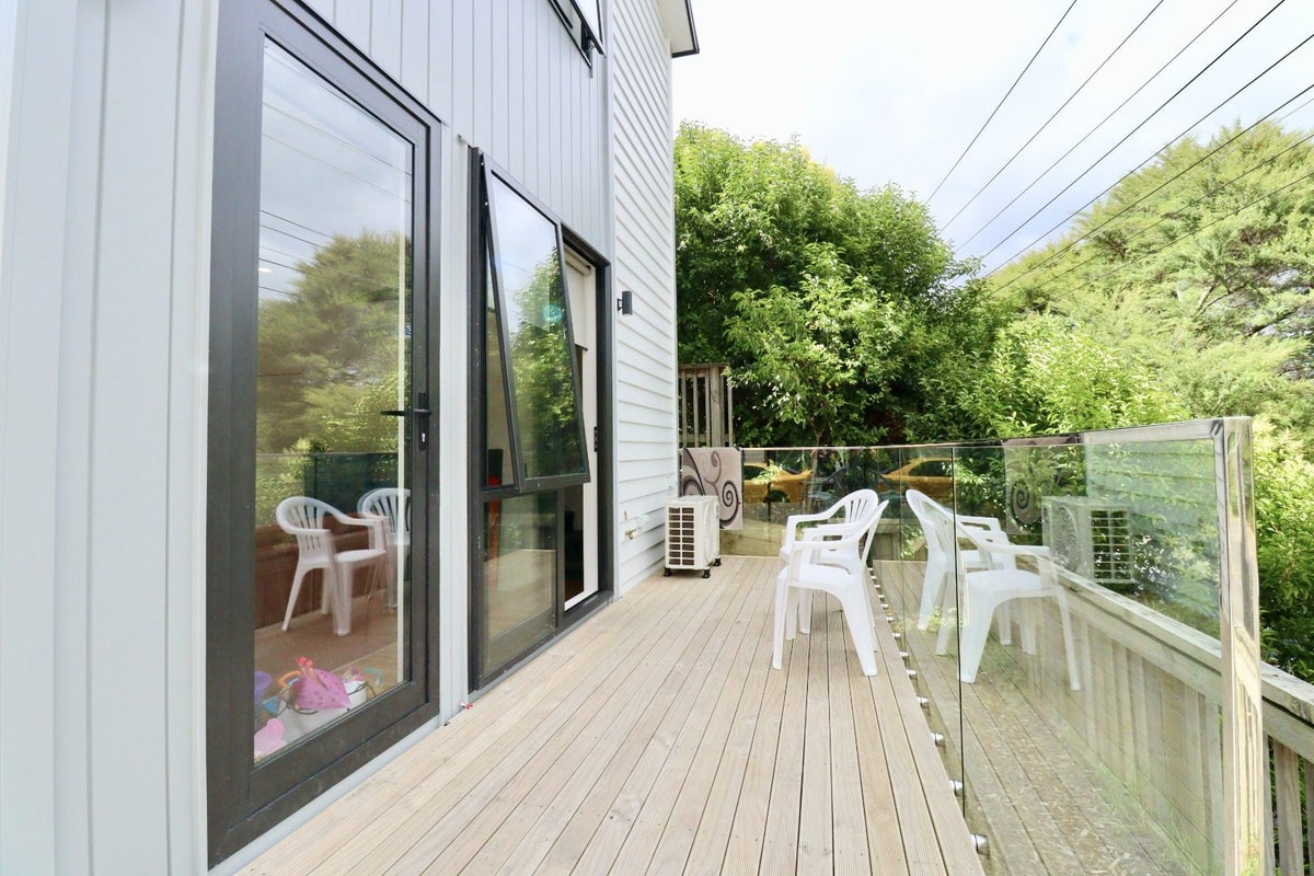 3 Korokio Lane, Henderson, Auckland - Carousel 2