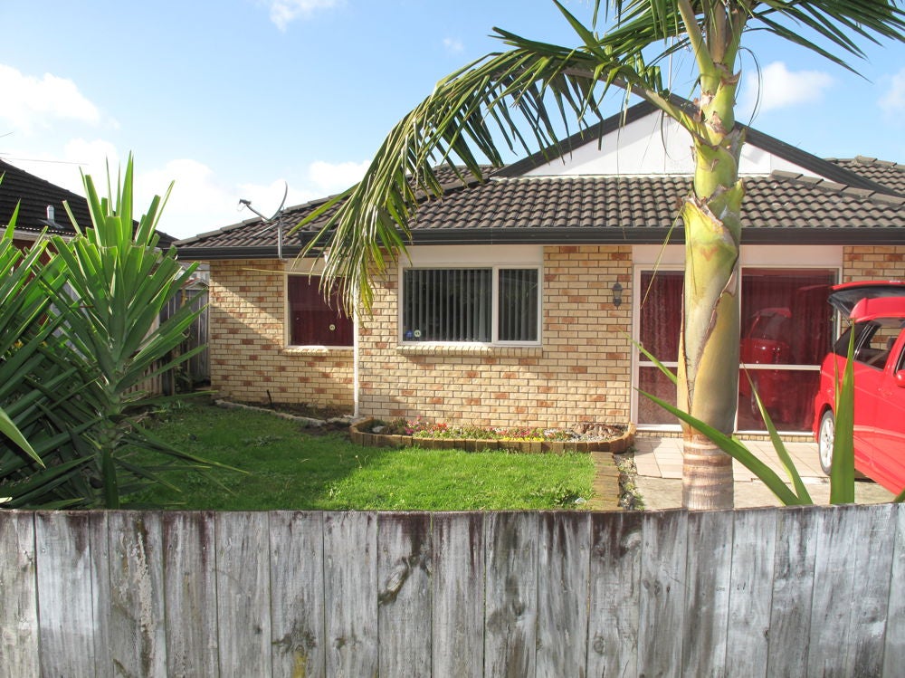 20A Viola Avenue, Mangere East, Auckland - Carousel 1