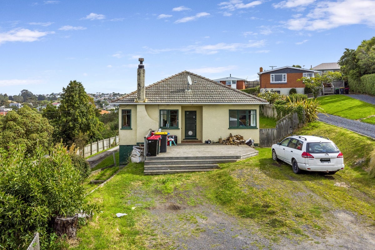 47 Nottingham Crescent, Calton Hill, Dunedin - Carousel 1