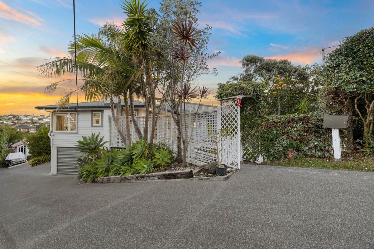 1/2 Jutland Street, Mairangi Bay, Auckland - Carousel 36