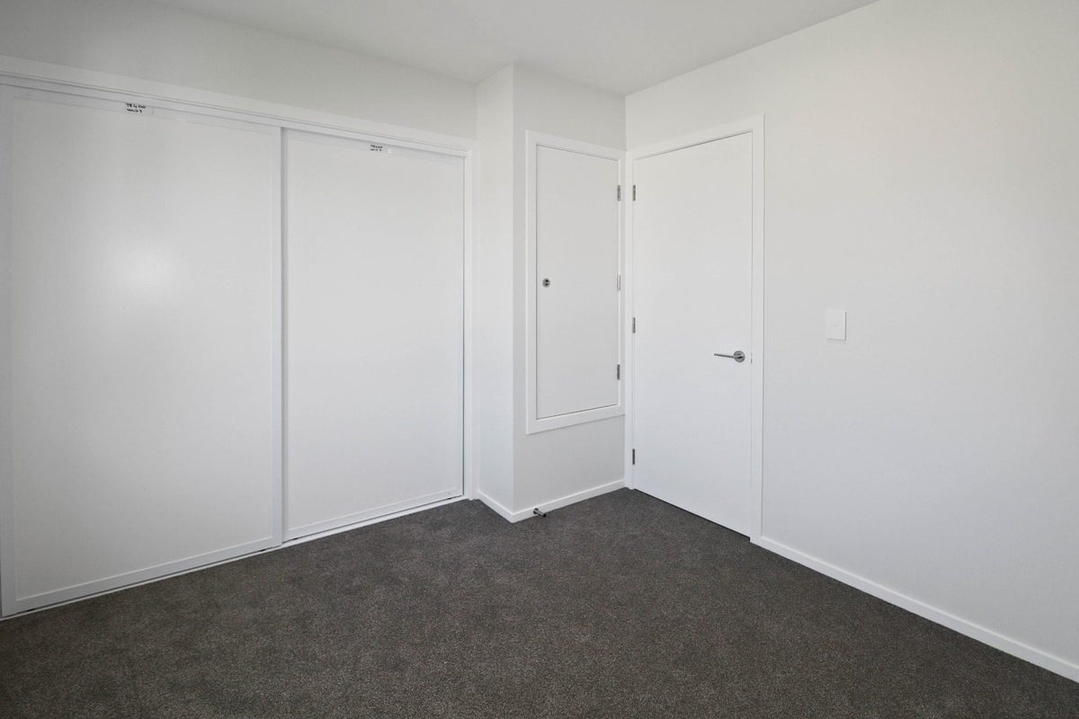 7/16 Sladden Street, Naenae, Lower Hutt - Carousel 9