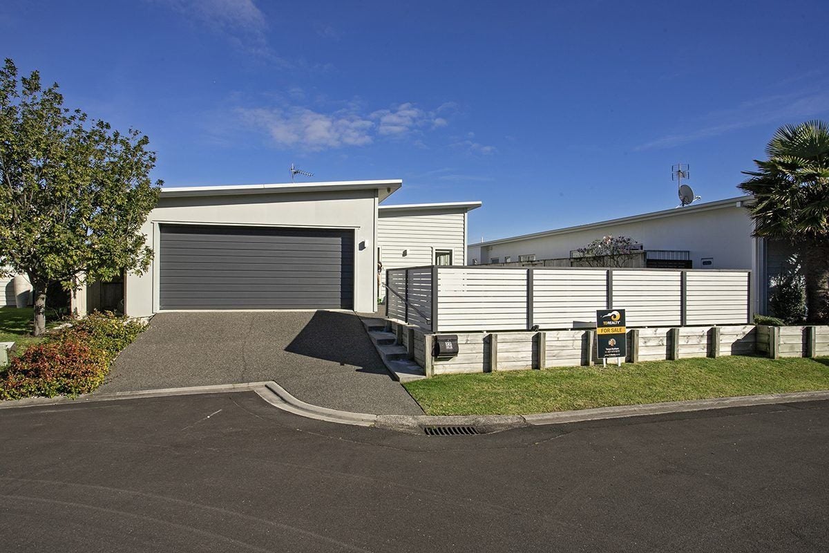 22 Jude Way, Brookfield, Tauranga - Carousel 1