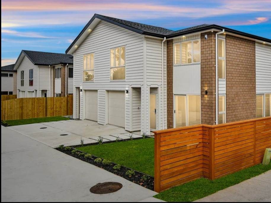 37B Central Avenue, Papatoetoe, Auckland - Carousel 1